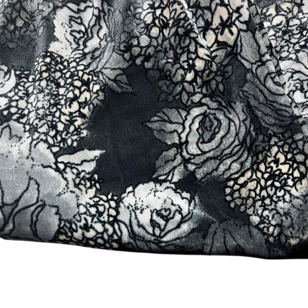 Wild Pearl Women's Size XXS Gray Velour Floral Wide Leg Pants New - Picture 3 of 6